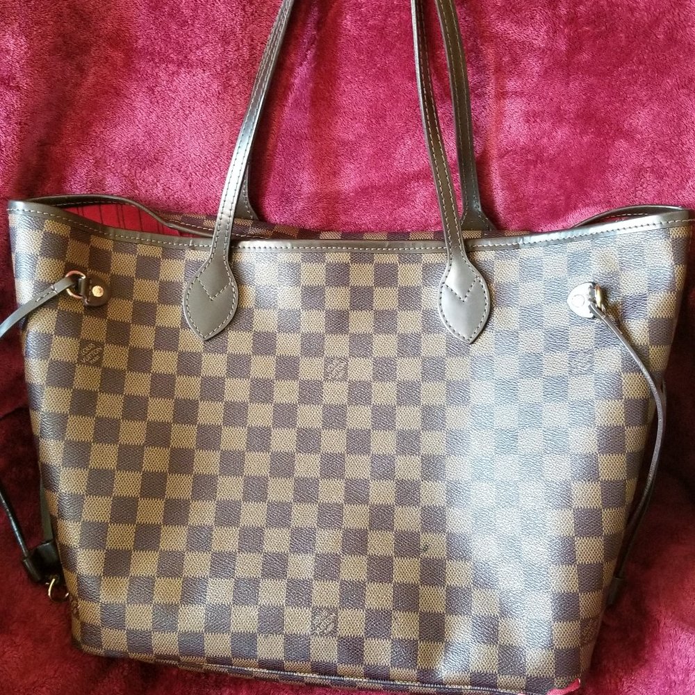 100% Authentic LV Tote Bag (WITH CODE) Limited time offer